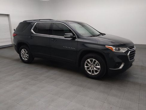 Used 2020 Chevrolet Traverse LT FWD image 11