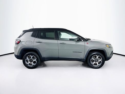 Used 2022 Jeep Compass Trailhawk w/ Trailhawk Elite Group image 10
