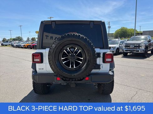 Used 2024 Jeep Wrangler Unlimited Sport AWD/4WD image 5