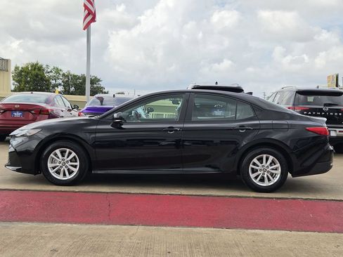 Used 2026 Toyota Camry LE FWD image 6