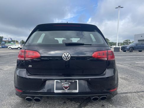 Used 2017 Volkswagen Golf R 4-Door AWD/4WD image 10