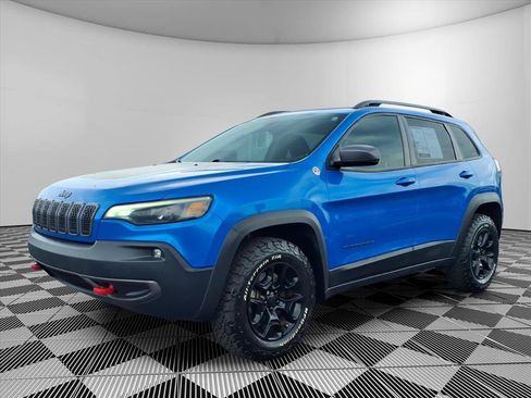 Used 2019 Jeep Cherokee Trailhawk w/ Cold Weather Group AWD/4WD image 22