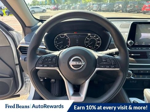 New 2026 Nissan Altima 2.5 SV FWD image 19