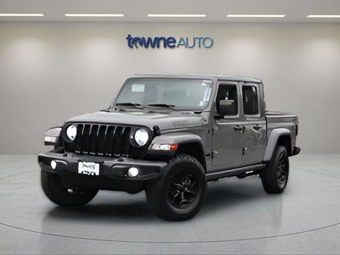 Used 2023 Jeep Gladiator Sport AWD/4WD image 2