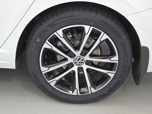 Used 2023 Volkswagen Jetta Sport FWD image 32