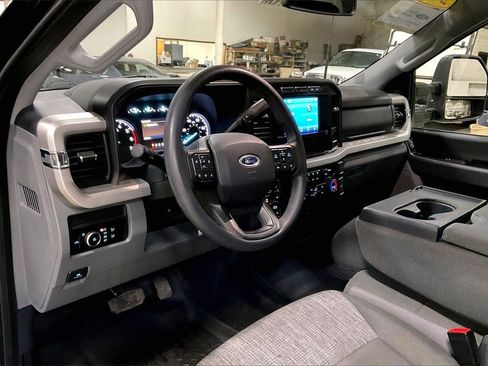 Certified 2023 Ford F250 XLT image 13