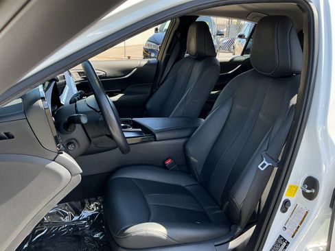 Used 2021 Toyota Mirai w/ Advanced Technology Package RWD image 18