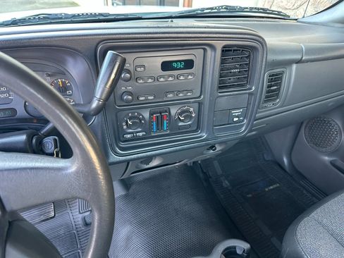 Used 2004 Chevrolet Silverado 2500 W/T image 16