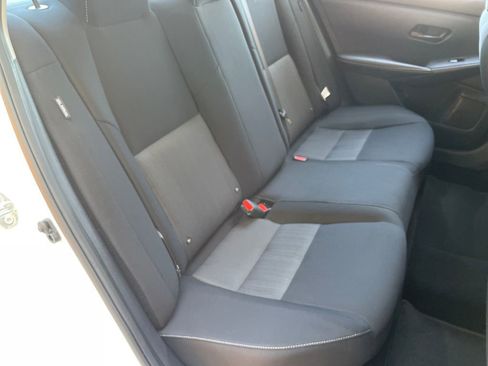 Used 2025 Nissan Sentra SV image 36