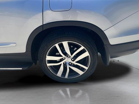 Used 2016 Honda Pilot Elite image 24