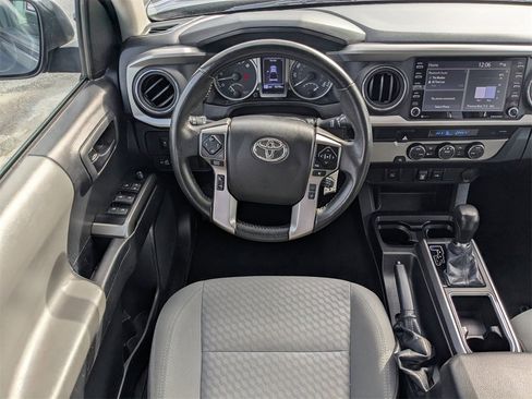 Used 2022 Toyota Tacoma SR5 image 15