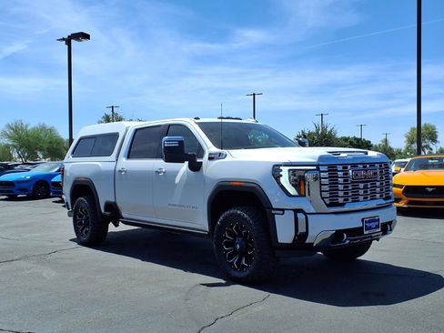 Used 2024 GMC Sierra 2500 Denali w/ Denali Reserve Package AWD/4WD image 8