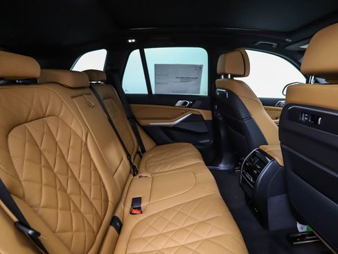 New 2026 BMW X5 xDrive50e image 27