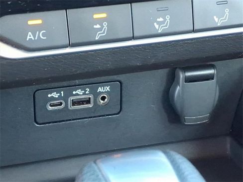 Used 2024 Nissan Altima 2.5 SV image 8