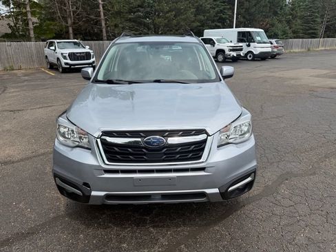 Used 2018 Subaru Forester 2.5i Premium AWD/4WD image 3