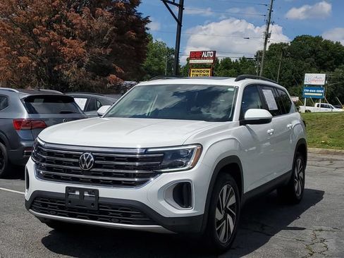 Certified 2025 Volkswagen Atlas SE w/ Panoramic Sunroof Package FWD image 1