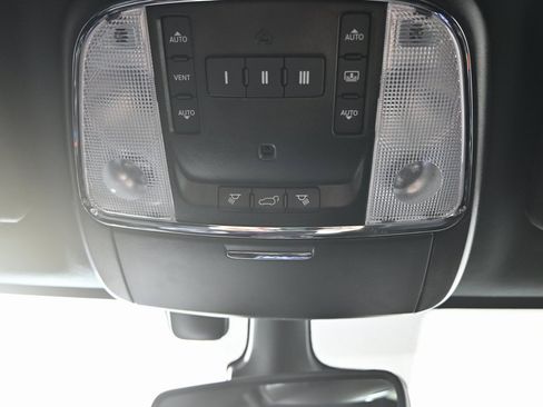 Used 2021 Jeep Grand Cherokee High Altitude image 35