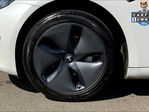 Used 2020 Tesla Model 3 Standard Range Plus image 8