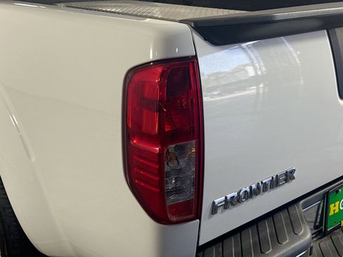 Used 2019 Nissan Frontier SV RWD image 28
