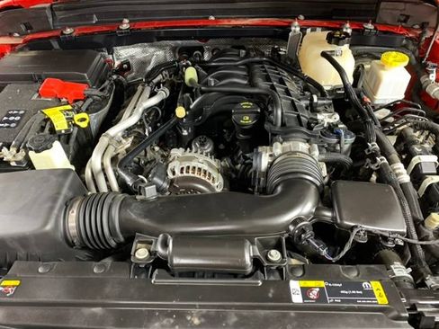 Used 2024 Jeep Gladiator Sport AWD/4WD image 37