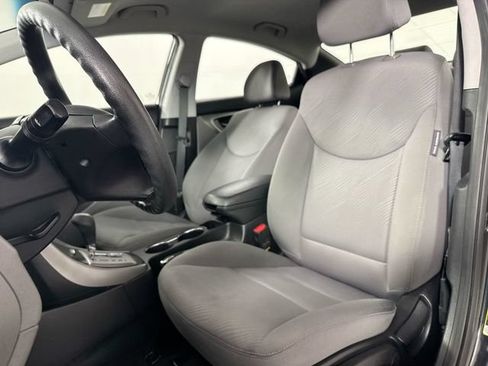 Used 2013 Hyundai Elantra GLS w/ Preferred Pkg FWD image 17