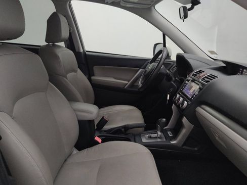 Used 2016 Subaru Forester 2.5i Limited AWD/4WD image 21