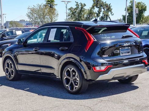 Certified 2023 Kia Niro EX Touring FWD image 6