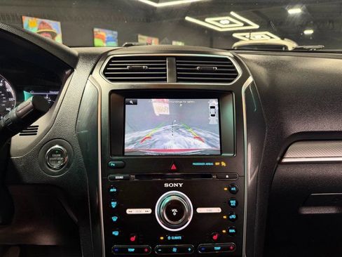 Used 2016 Ford Explorer Sport AWD/4WD image 13