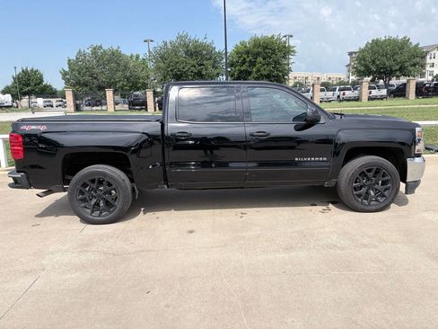 Used 2017 Chevrolet Silverado 1500 LT w/ All Star Edition AWD/4WD image 3
