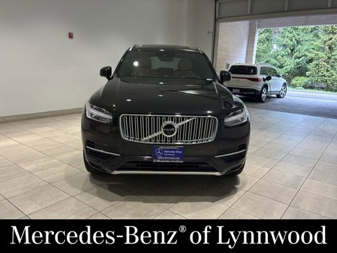 Used 2018 Volvo XC90 T8 Inscription w/ Luxury Package AWD/4WD image 2
