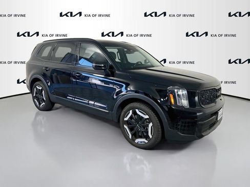 Used 2023 Kia Telluride EX w/ EX Captain's Chair Package FWD image 13