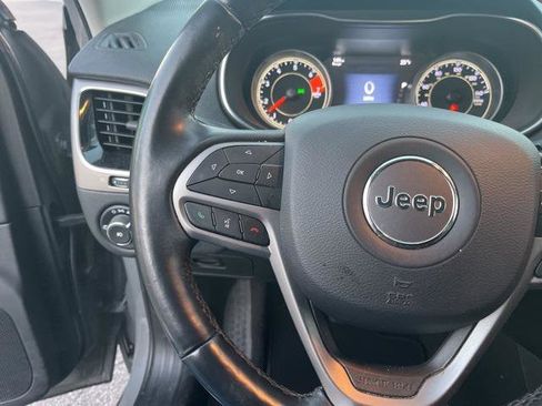 Certified 2020 Jeep Cherokee Limited image 18