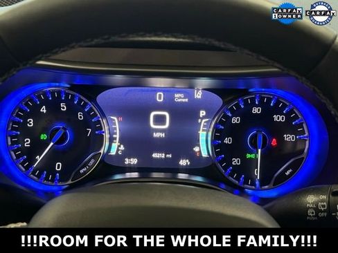 Used 2024 Chrysler Pacifica Touring-L image 33