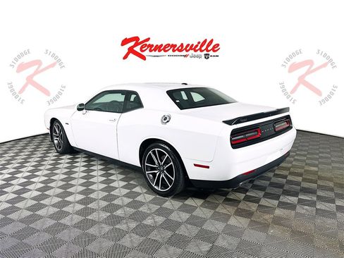Used 2023 Dodge Challenger R/T image 5