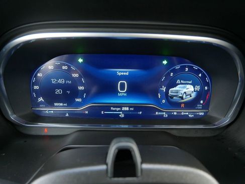 Used 2023 Chevrolet Tahoe High Country w/ Advanced Technology Package image 34