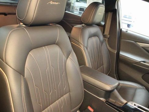 Used 2025 Buick Envista Avenir FWD image 10