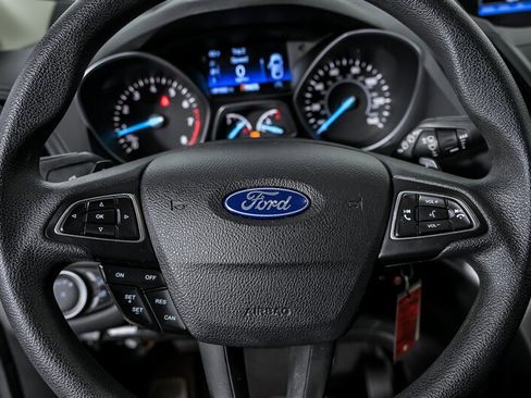 Used 2017 Ford Escape SE image 23