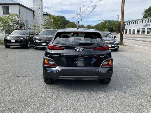 Used 2021 Hyundai Kona SE AWD/4WD image 6