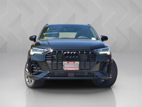 Used 2025 Audi Q3 2.0T Premium Plus w/ Premium Plus Package image 3