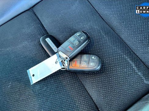 Used 2022 Dodge Durango GT image 9