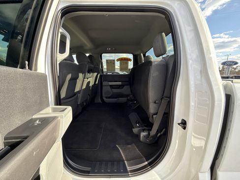 Used 2025 Ford F250 XLT image 25