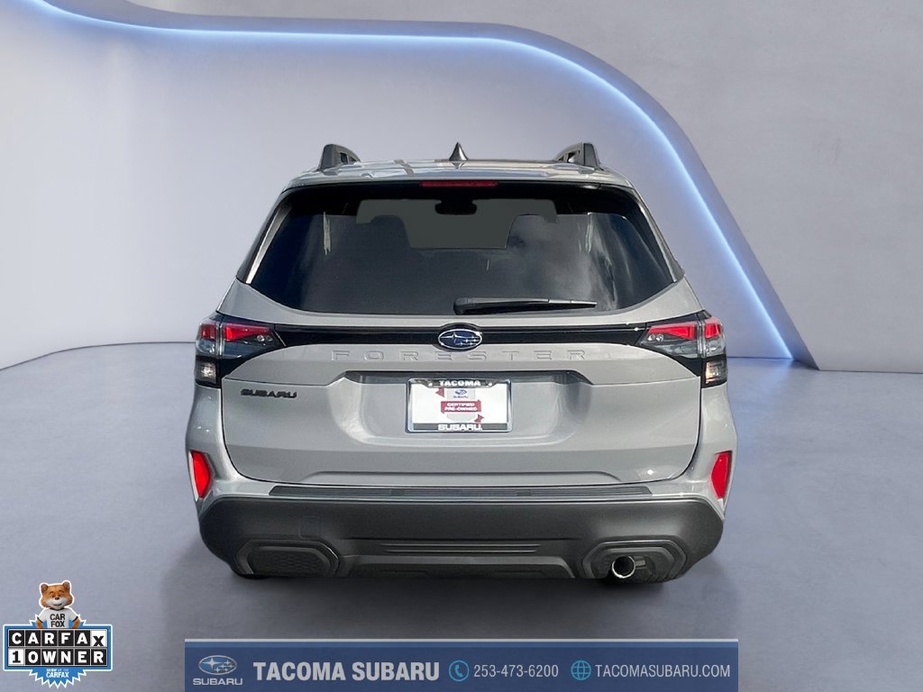 Used 2025 Subaru Forester Limited AWD/4WD image 4