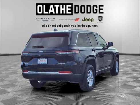 New 2025 Jeep Grand Cherokee Laredo image 24