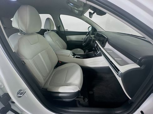 Used 2025 Hyundai Tucson SEL FWD image 32