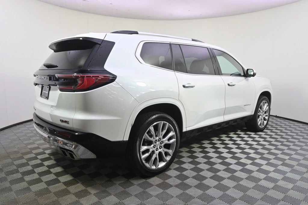 Used 2024 GMC Acadia Denali w/ LPO, Floor Liner Package AWD/4WD image 7