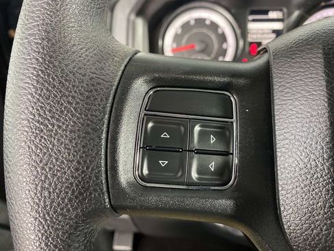 Used 2018 RAM 1500 Express RWD image 15
