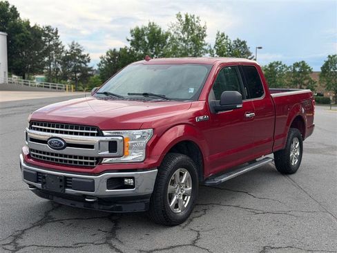 Used 2018 Ford F150 XLT w/ Equipment Group 302A Luxury AWD/4WD image 3