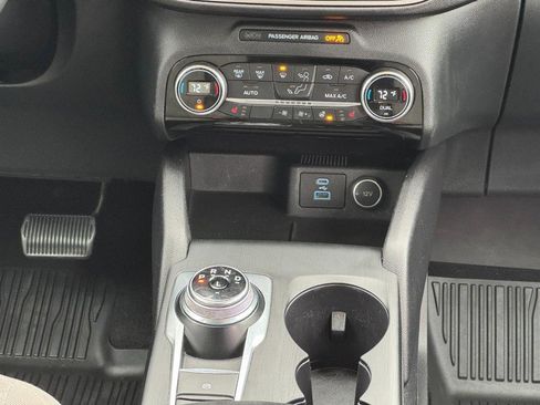 Used 2021 Ford Escape SE w/ Convenience Package image 14