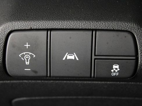 Certified 2023 Hyundai Elantra SEL image 23