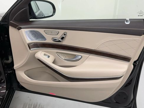 Used 2019 Mercedes-Benz S 560 4MATIC Sedan image 28
